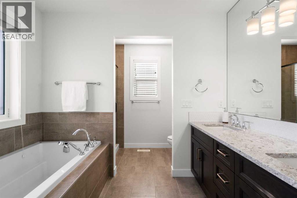 99 Ridge View Close, Cochrane