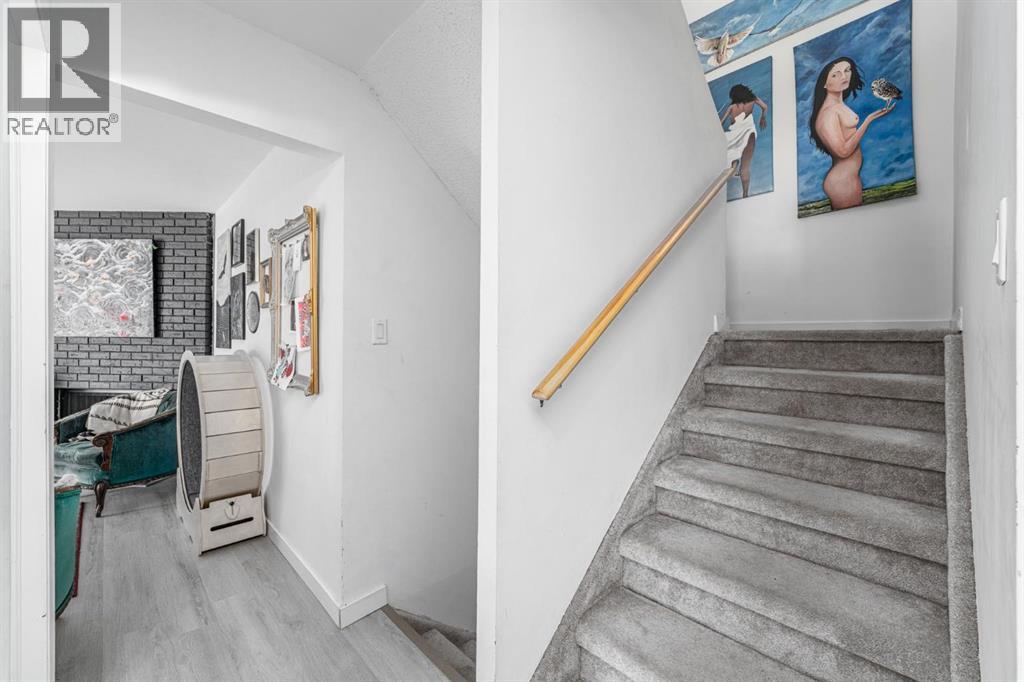 Single Family House for Sale in   Southampton Drive SW Southwood Calgary 