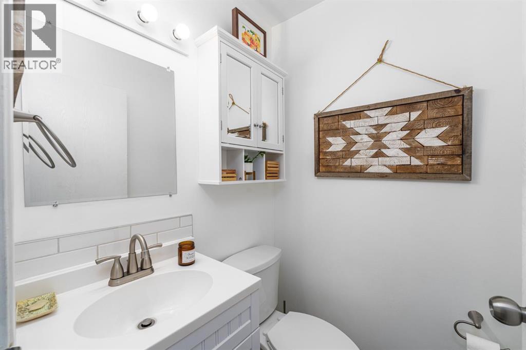 Single Family House for Sale in   Southampton Drive SW Southwood Calgary 