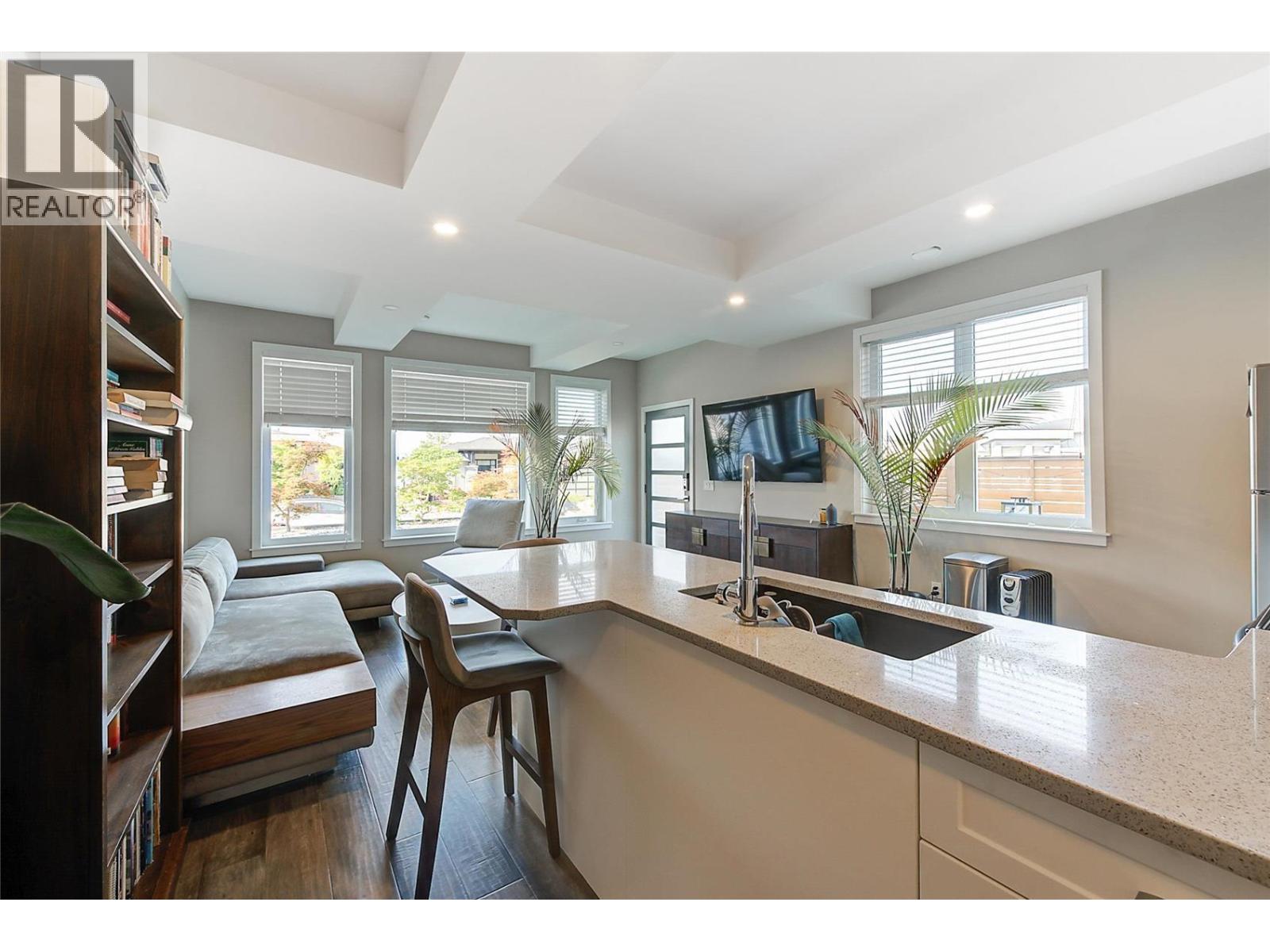  3284 Vineyard View Drive, West Kelowna