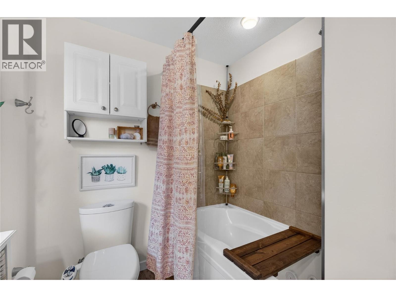 671 1 Avenue SE, Salmon Arm