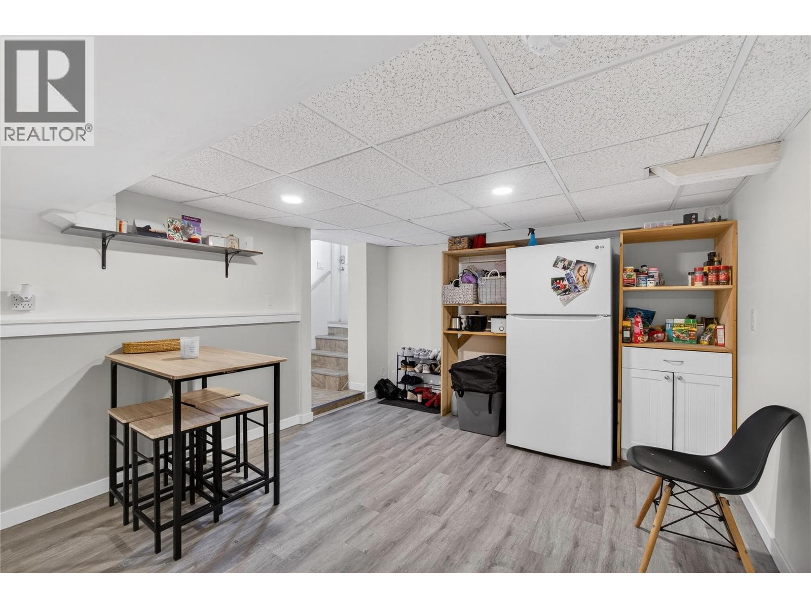 671 1 Avenue SE, Salmon Arm