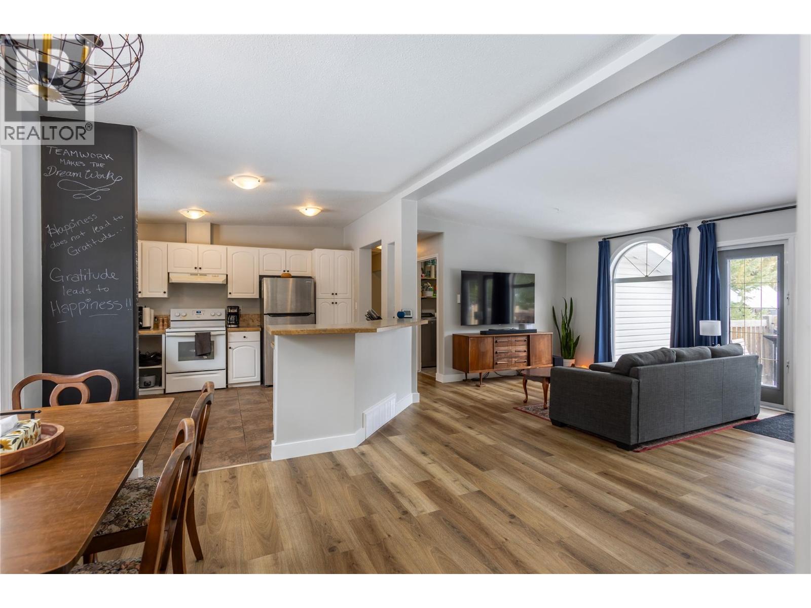 700 Heyland Road - Photo 5 of 38, Balfour, British Columbia