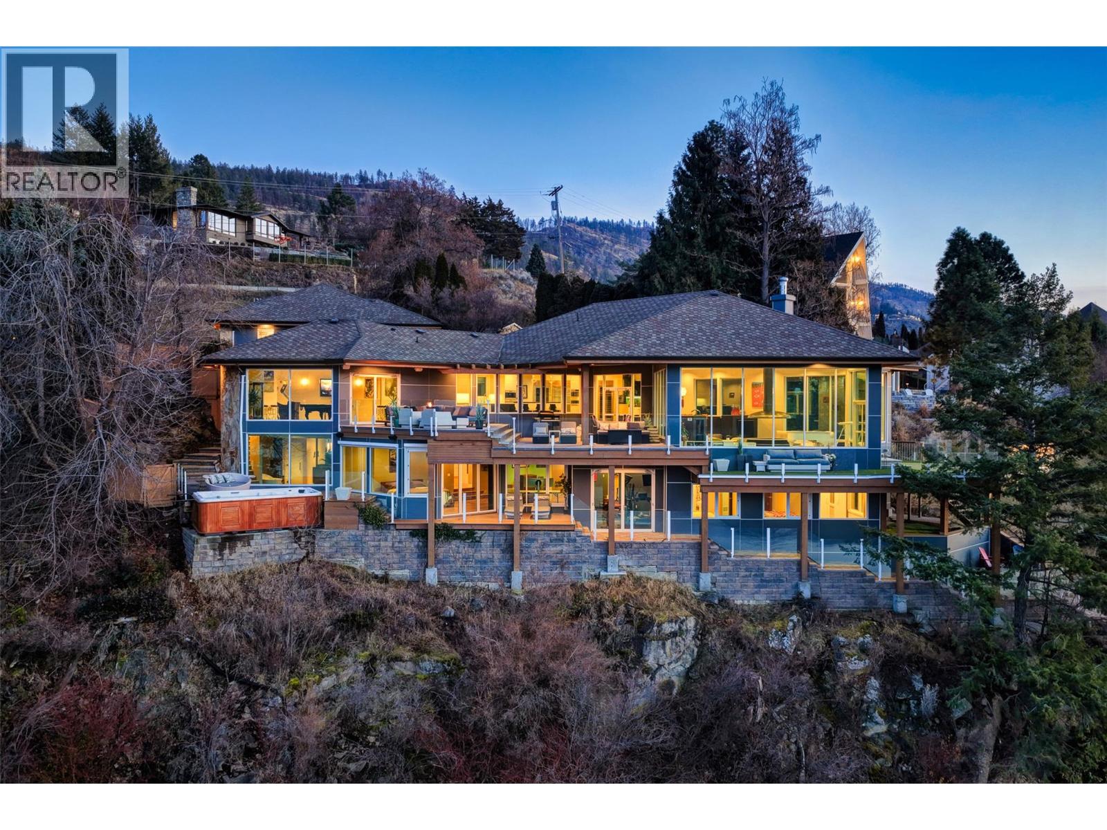  2100 Dewdney Road, Kelowna