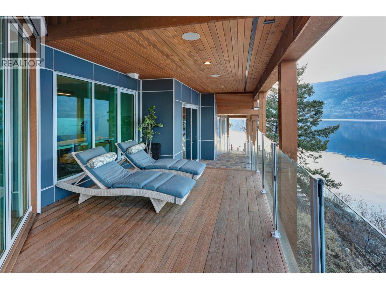  2100 Dewdney Road, Kelowna