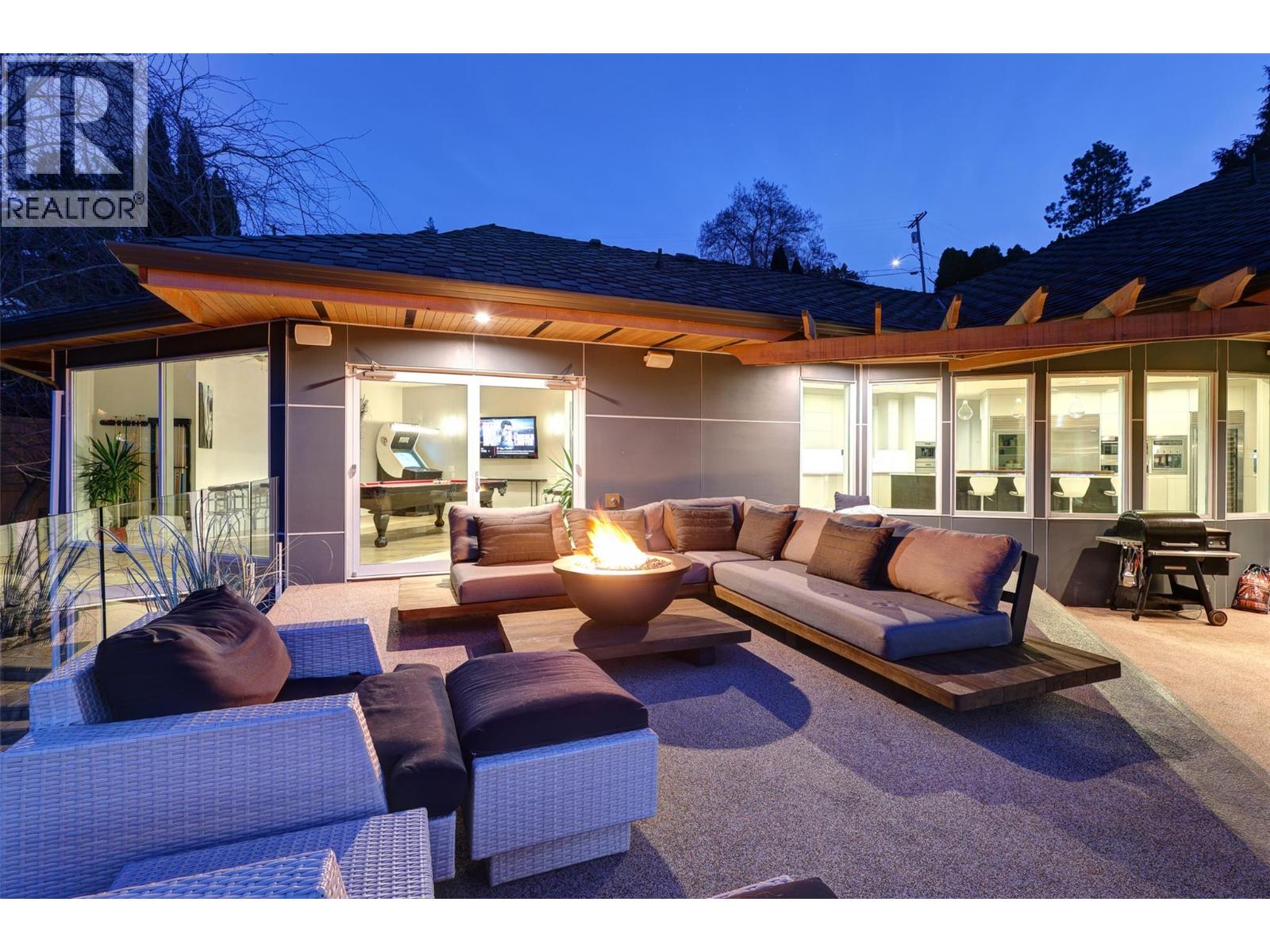 2100 Dewdney Road - 8