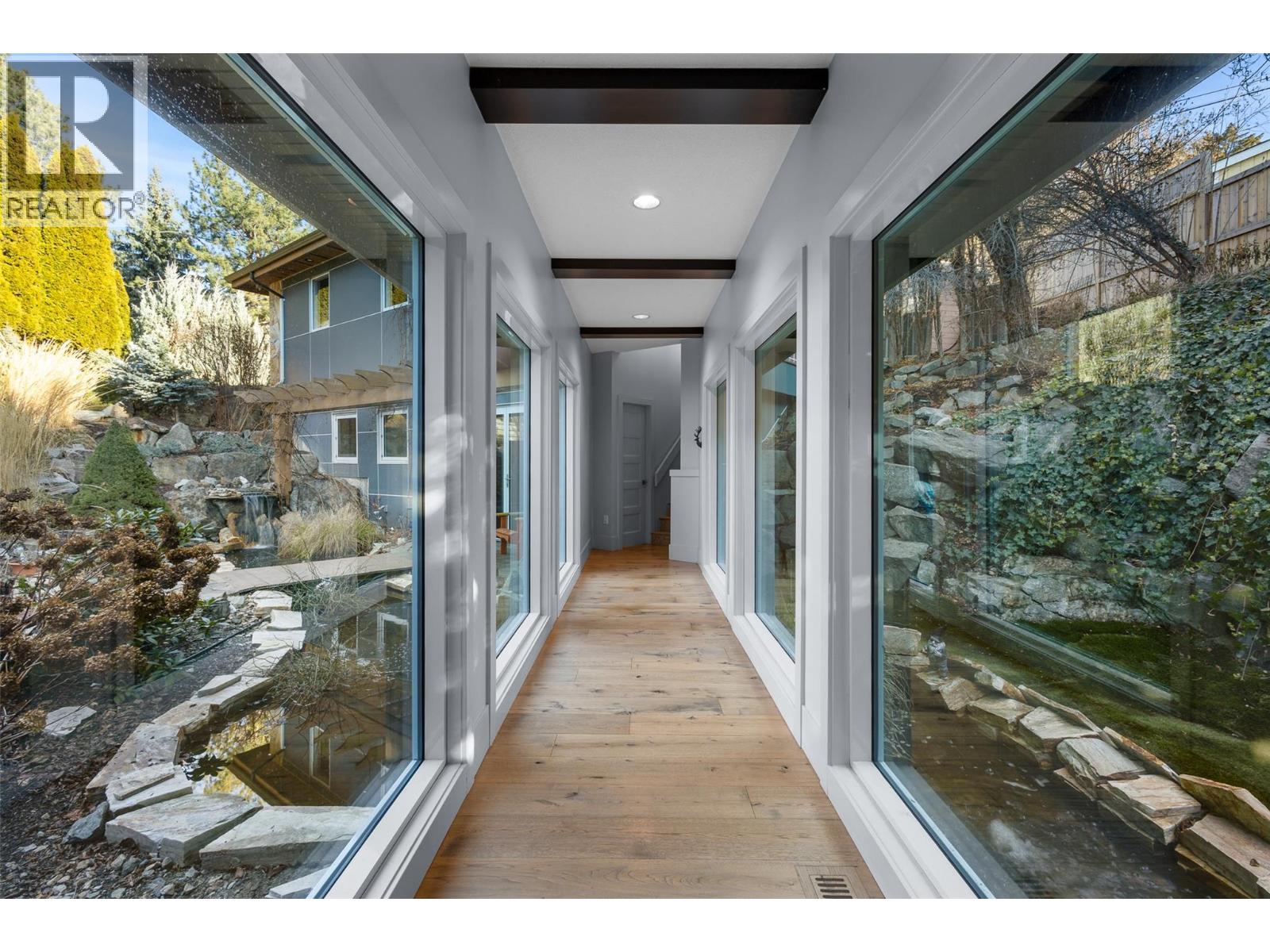  2100 Dewdney Road, Kelowna