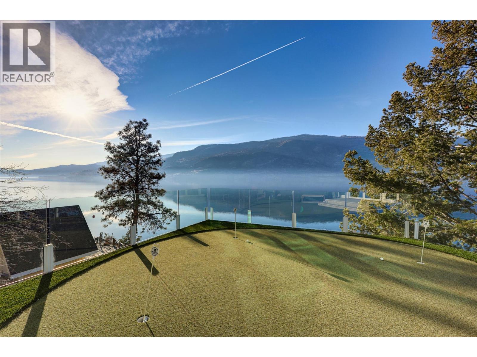  2100 Dewdney Road, Kelowna