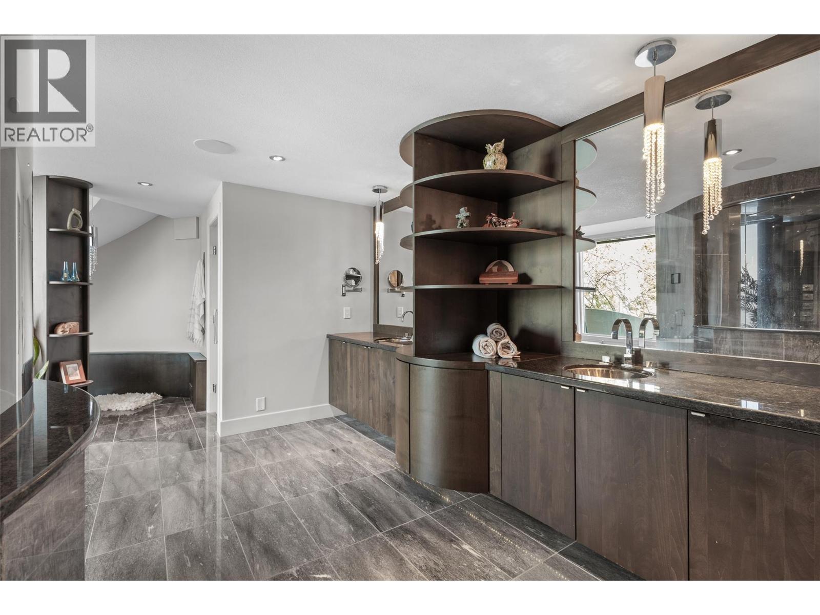 2100 Dewdney Road - 37