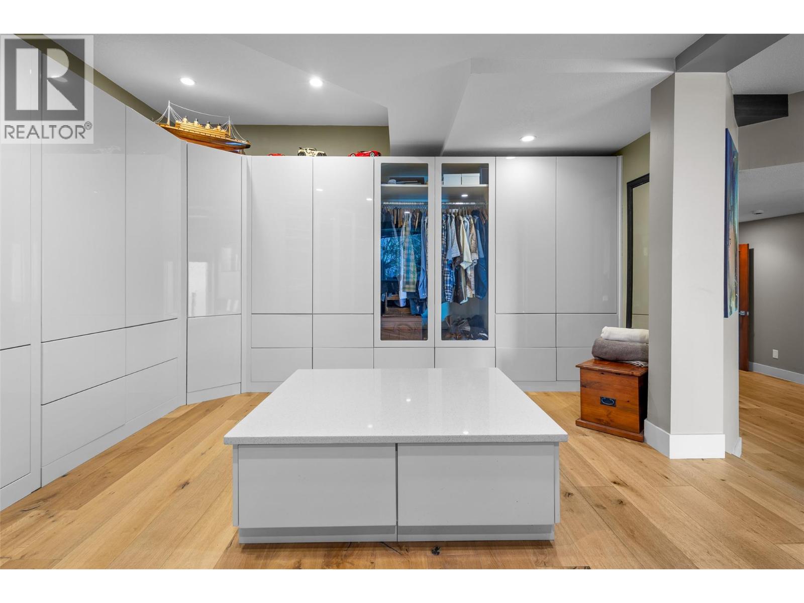 2100 Dewdney Road - 36