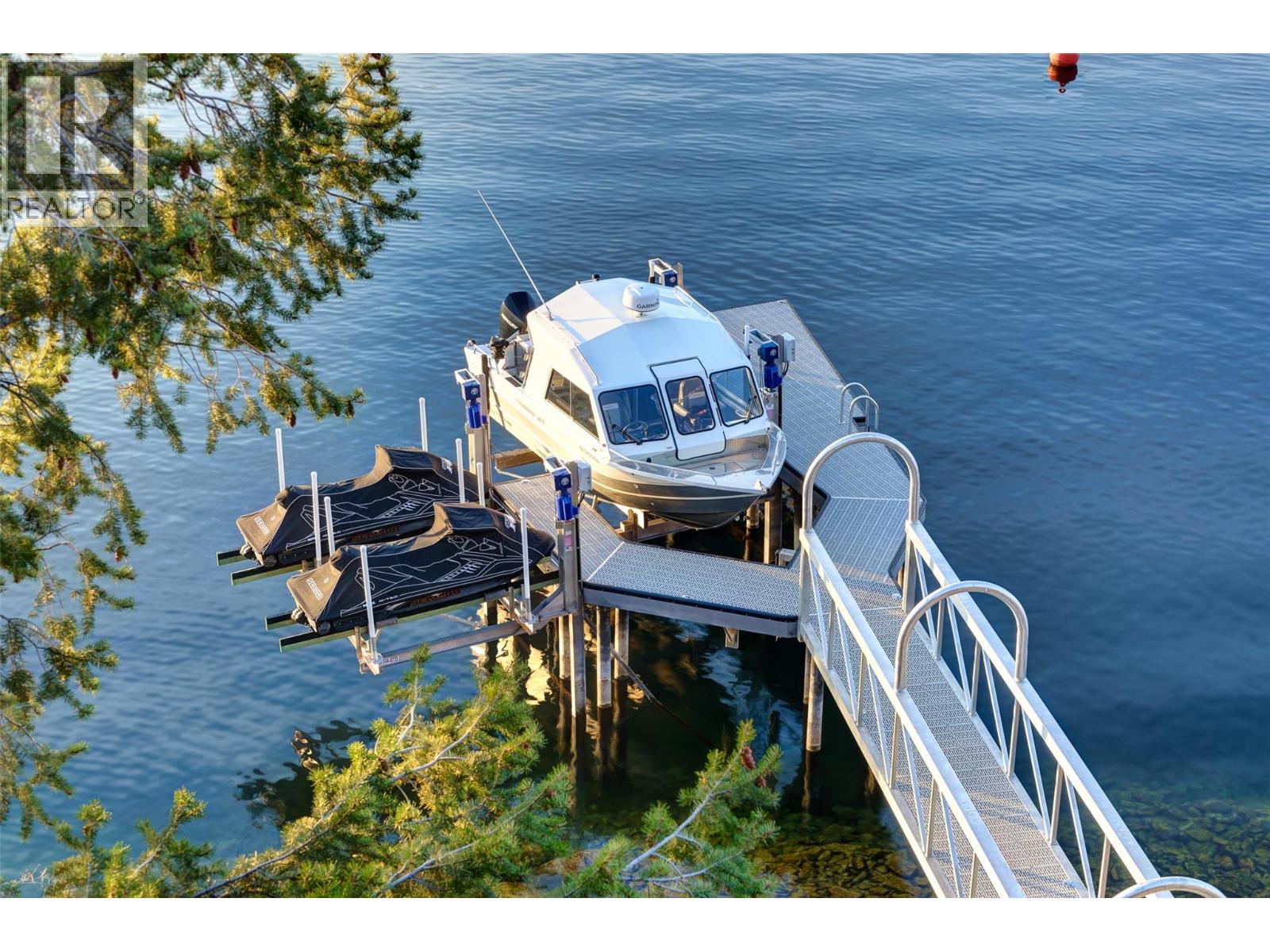  2100 Dewdney Road, Kelowna