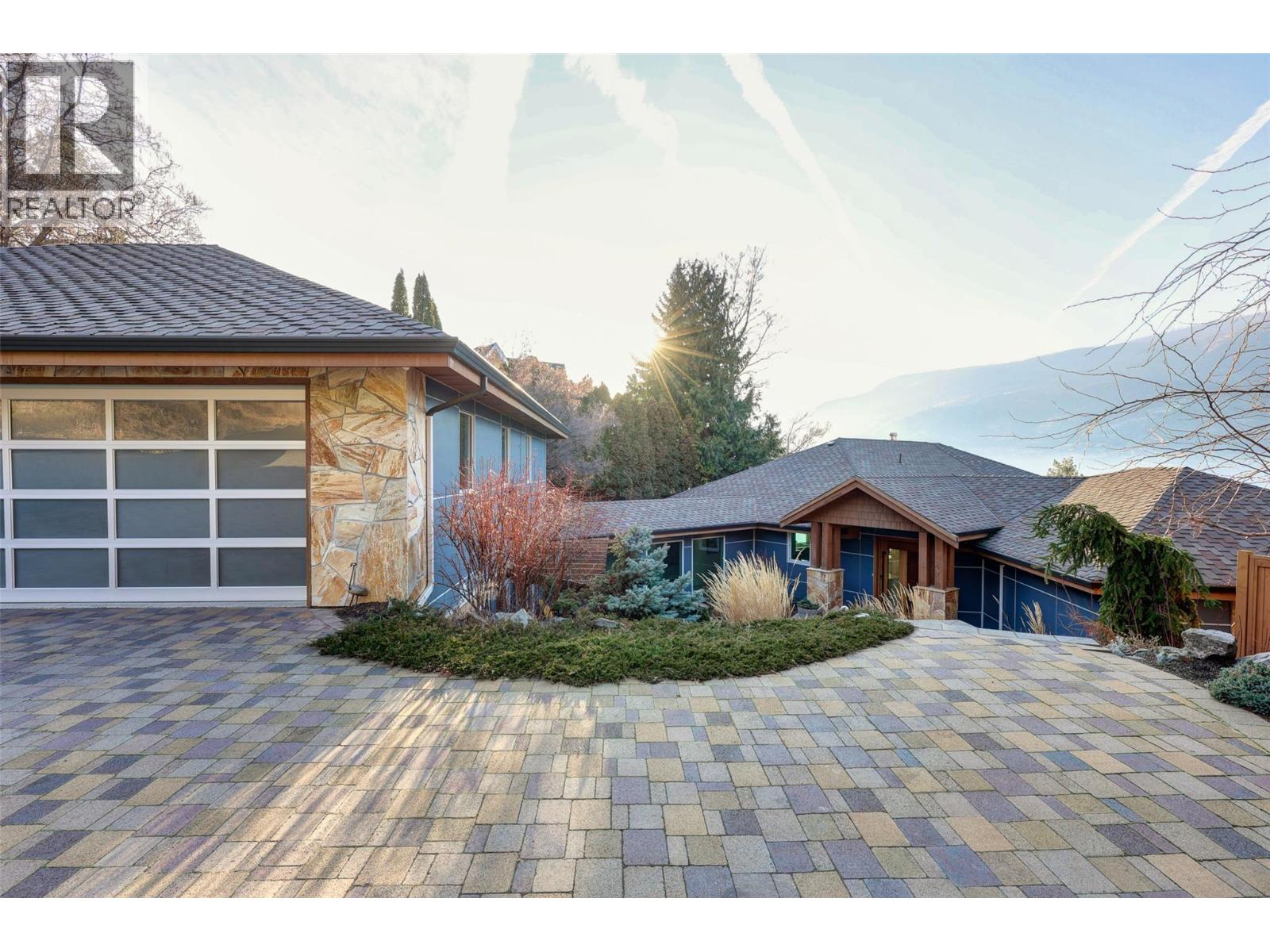  2100 Dewdney Road, Kelowna