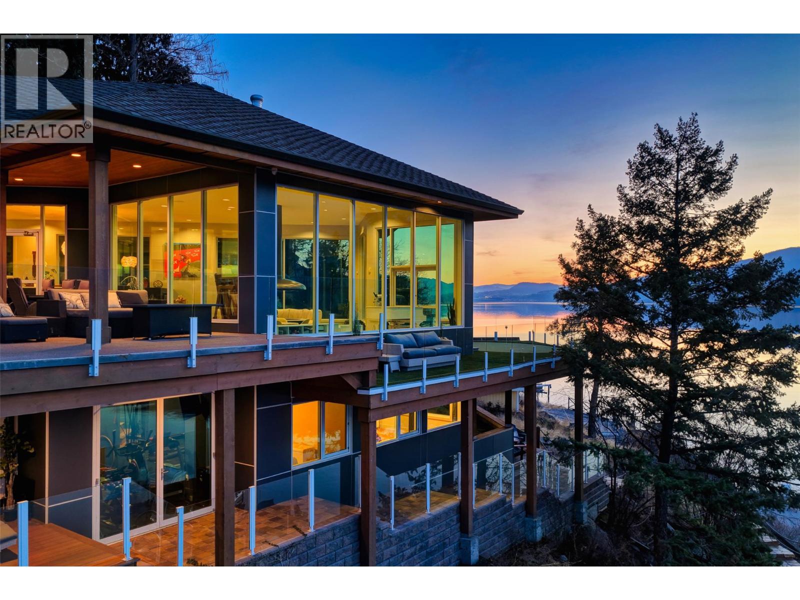  2100 Dewdney Road, Kelowna