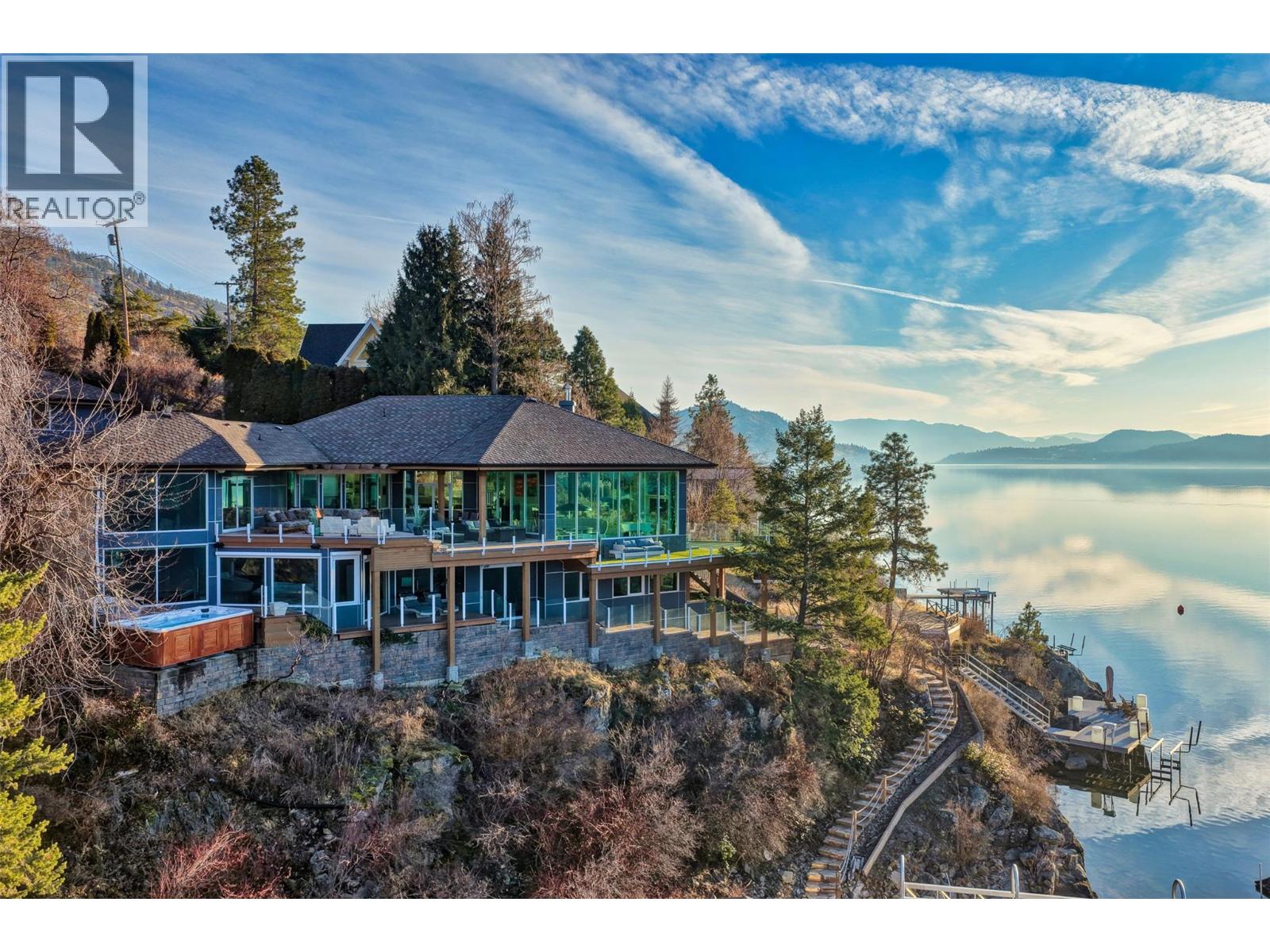  2100 Dewdney Road, Kelowna