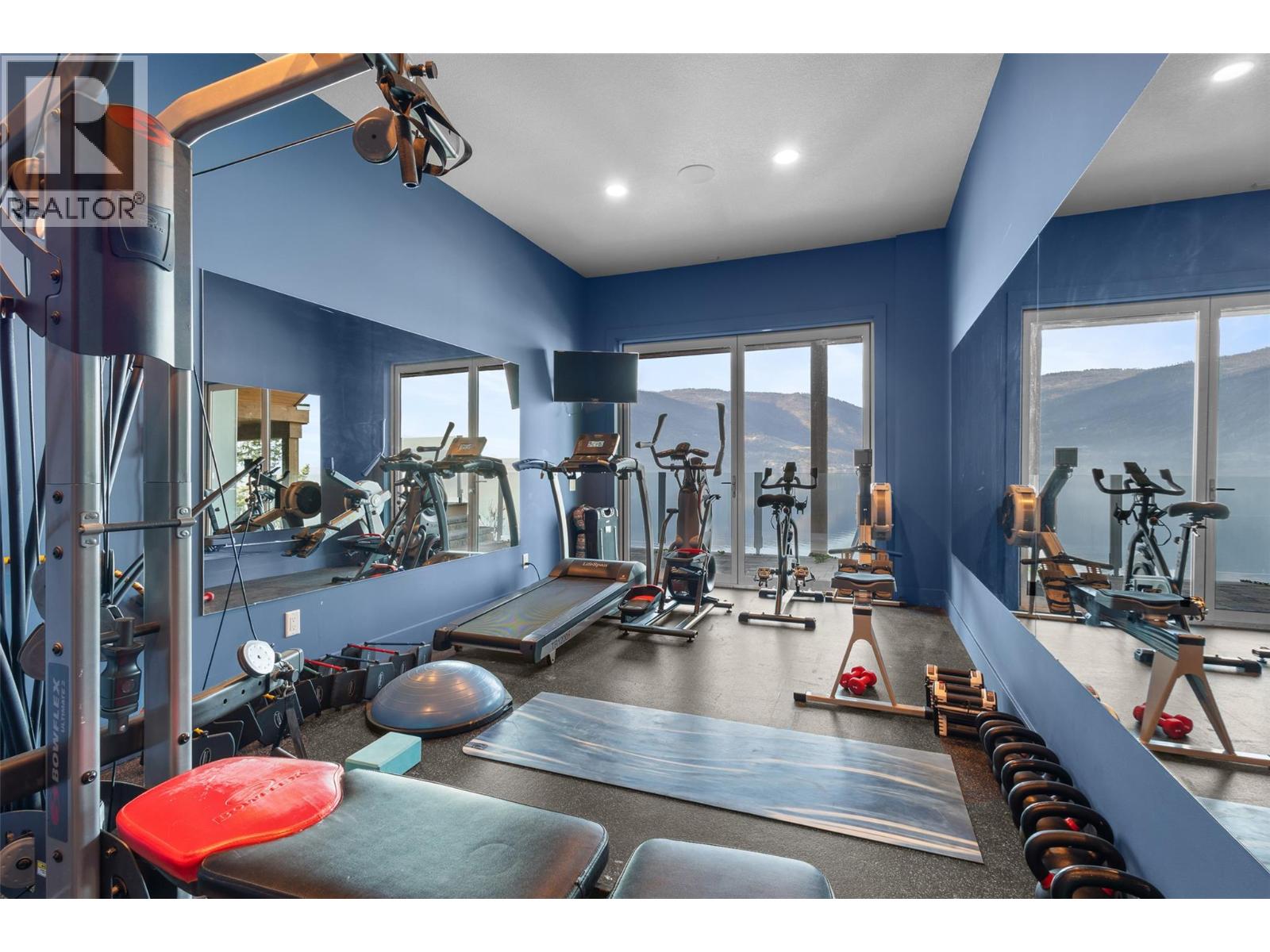  2100 Dewdney Road, Kelowna