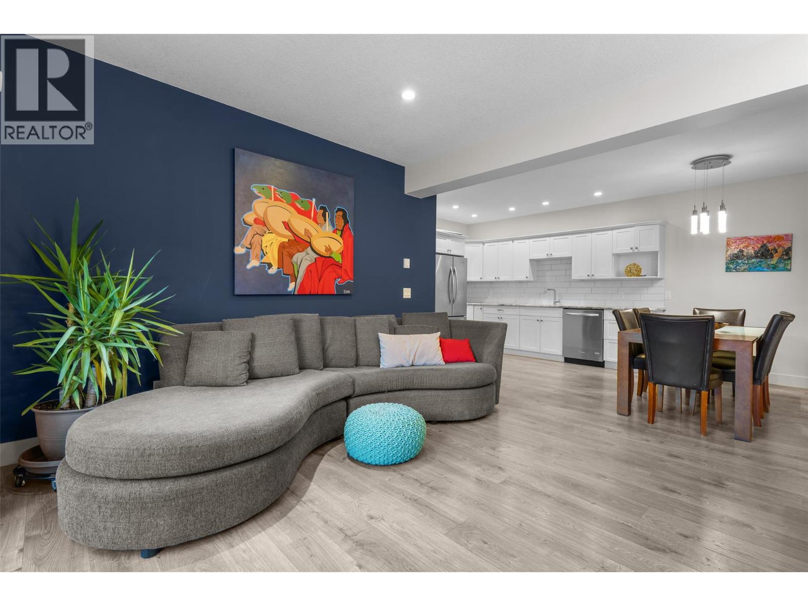  2100 Dewdney Road, Kelowna