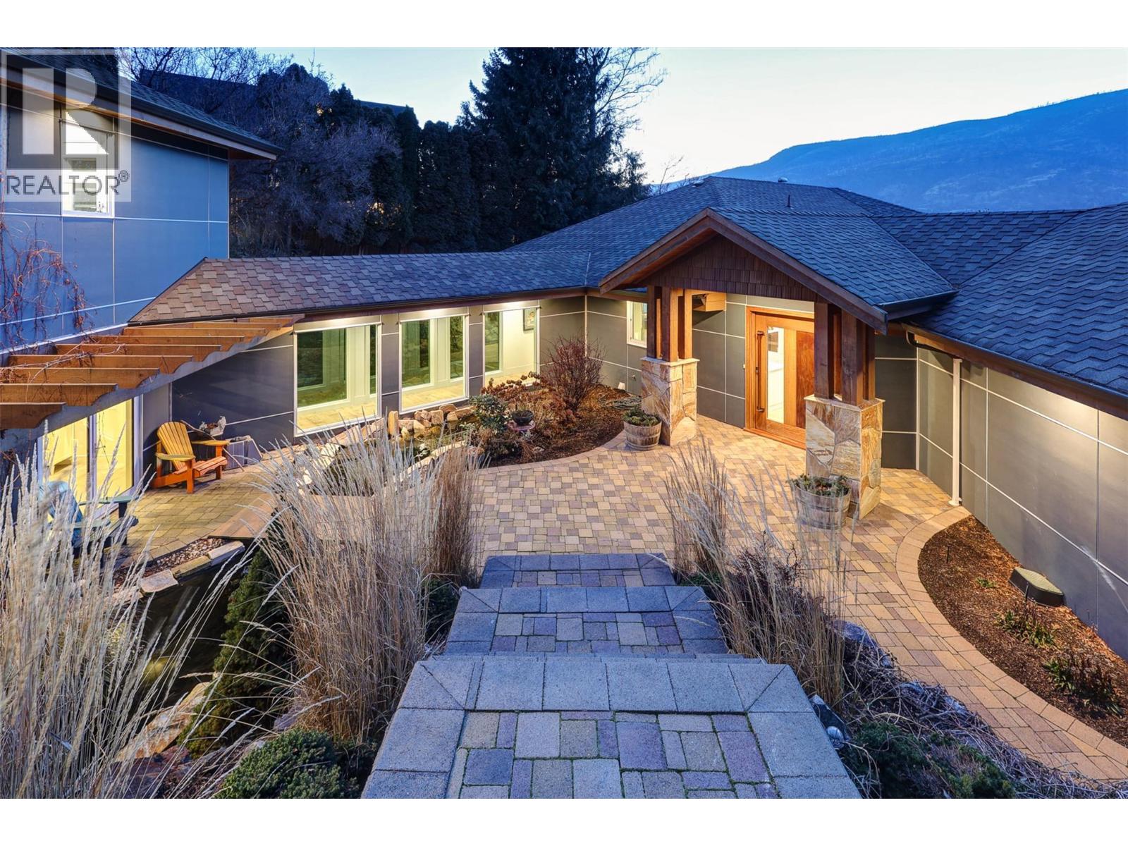  2100 Dewdney Road, Kelowna