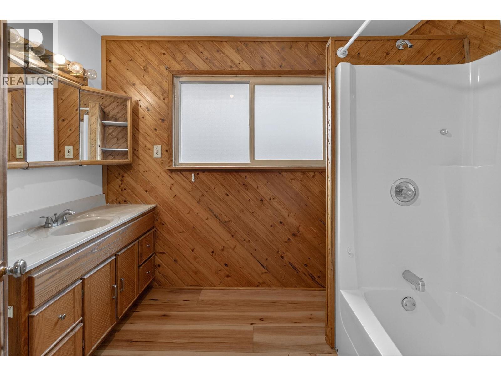  3305 McGibney Road, Naramata