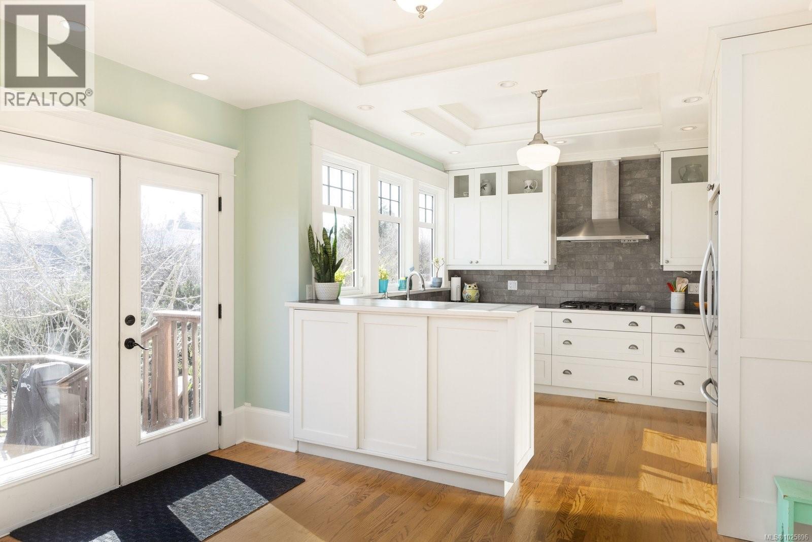  2231 Windsor Road, Oak Bay