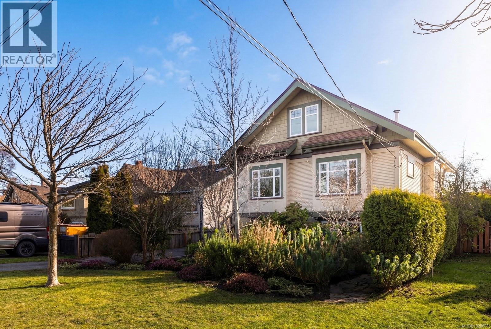  2231 Windsor Road, Oak Bay