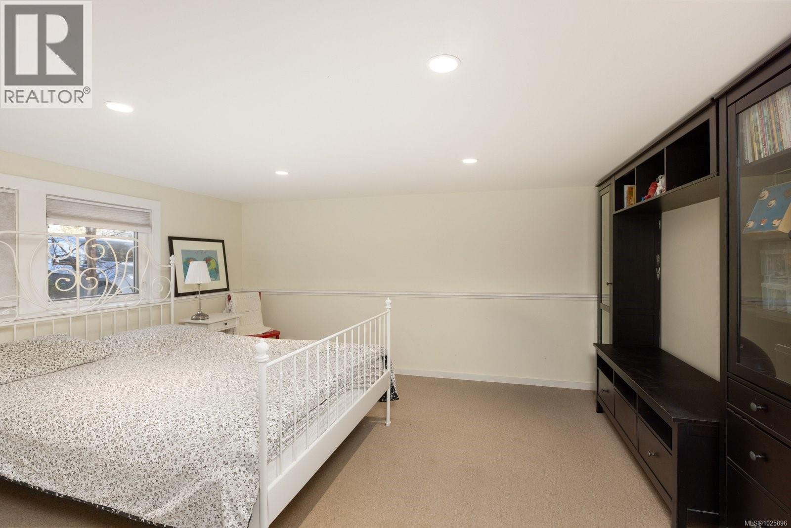  2231 Windsor Road, Oak Bay