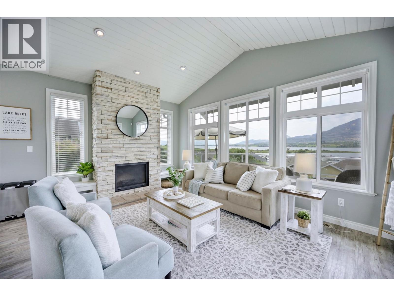 2450 RADIO TOWER Road Unit# 223, Oliver