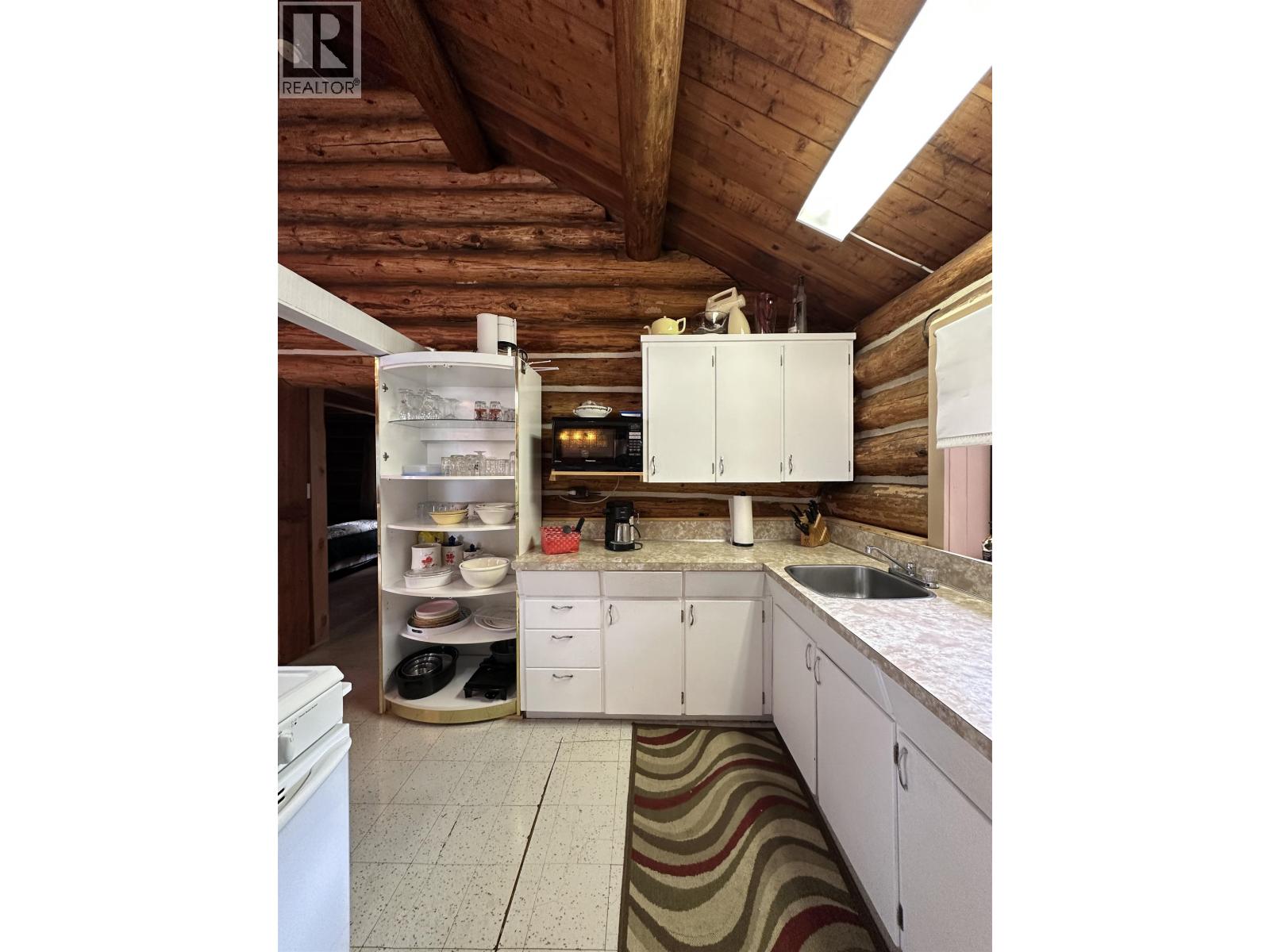 5738 N GREEN LAKE ROAD - 22