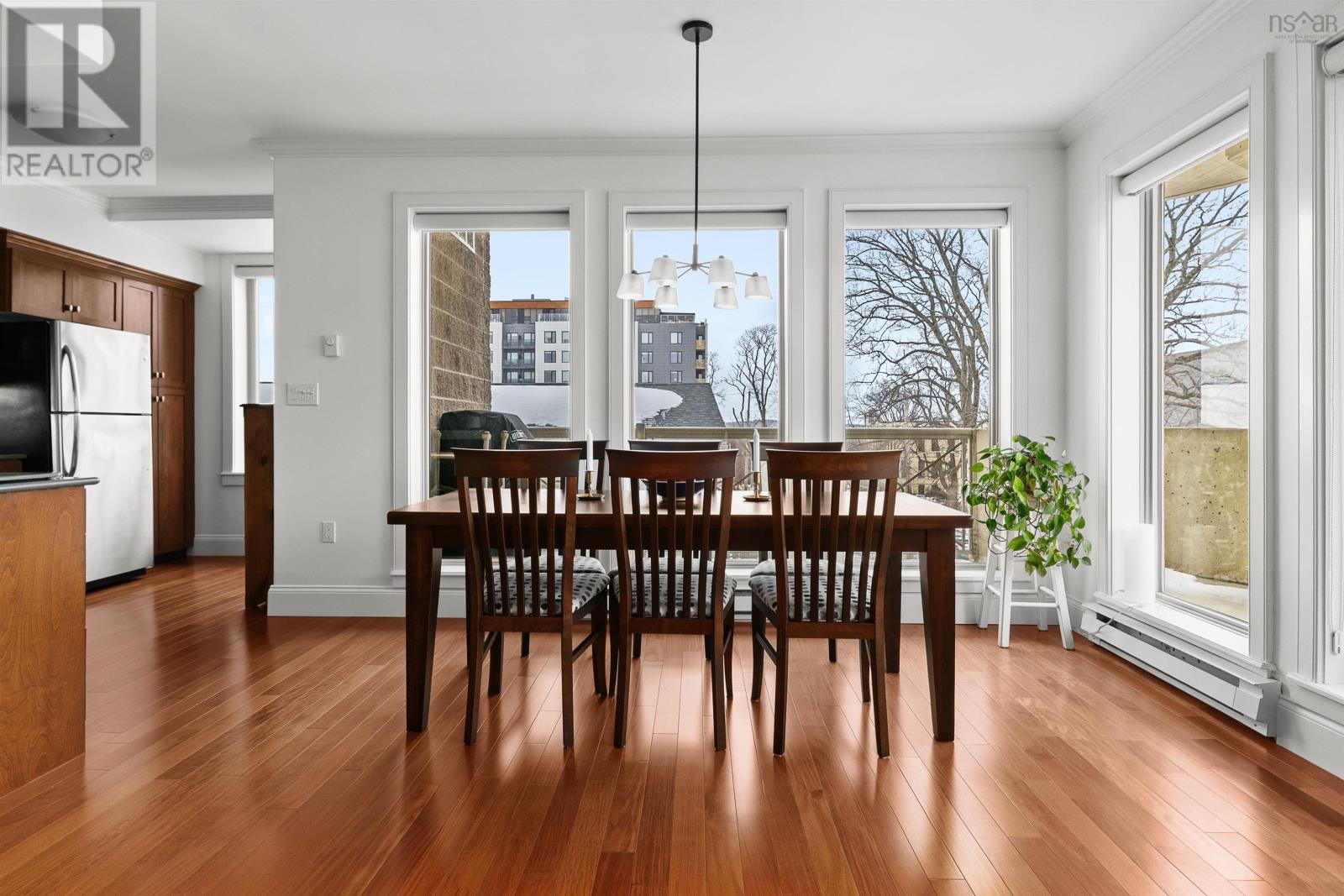 Property 13 of 38 of 303 3051 Isleville Street