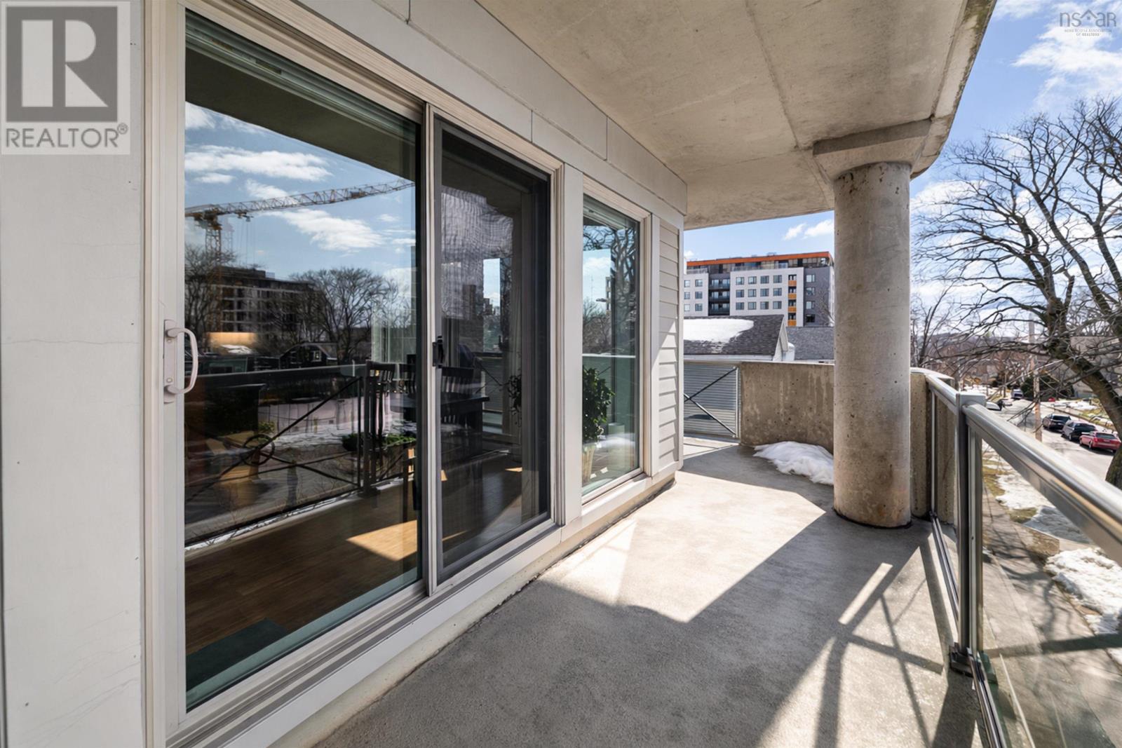 Property 30 of 38 of 303 3051 Isleville Street