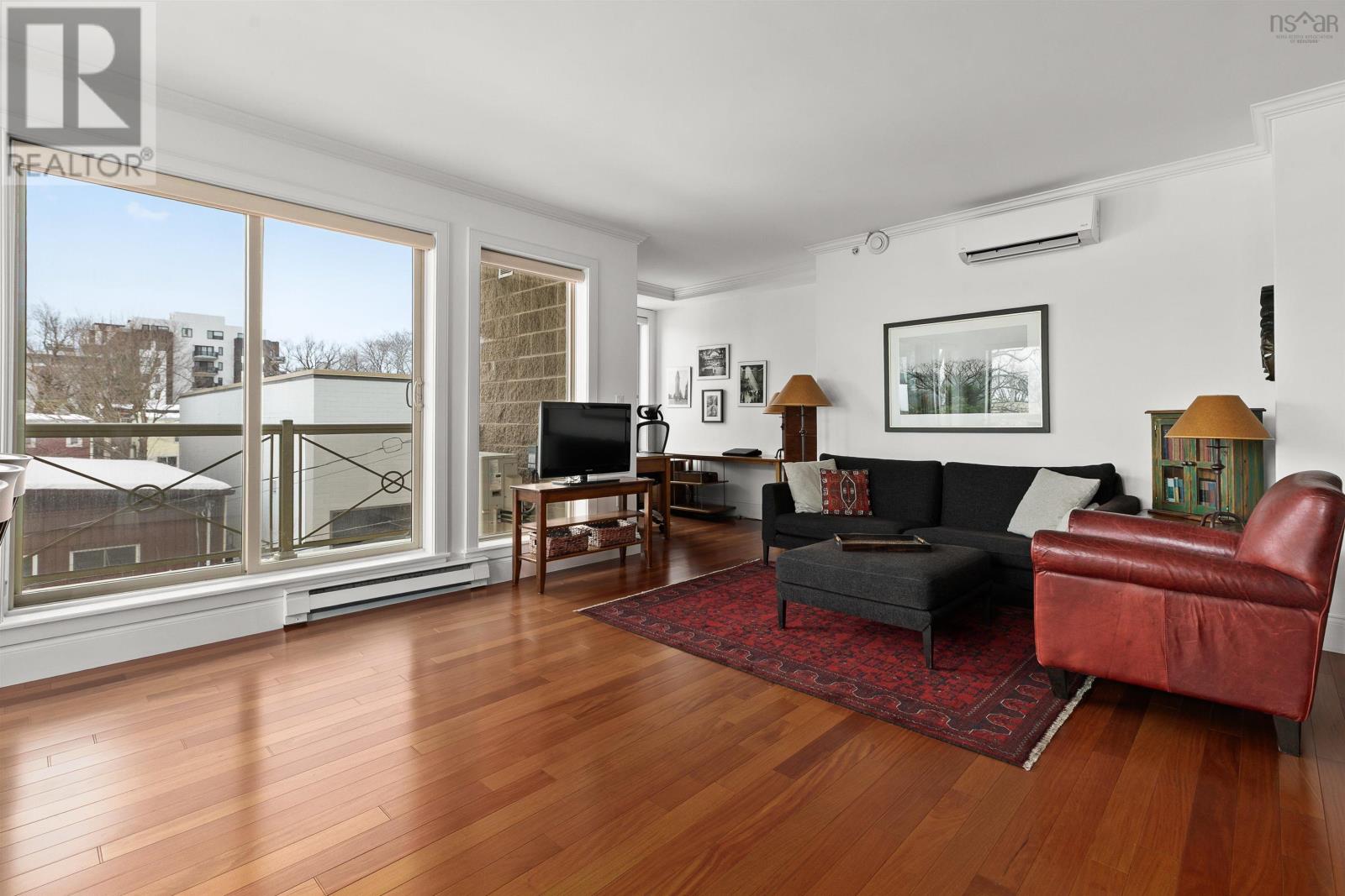 Property 8 of 38 of 303 3051 Isleville Street