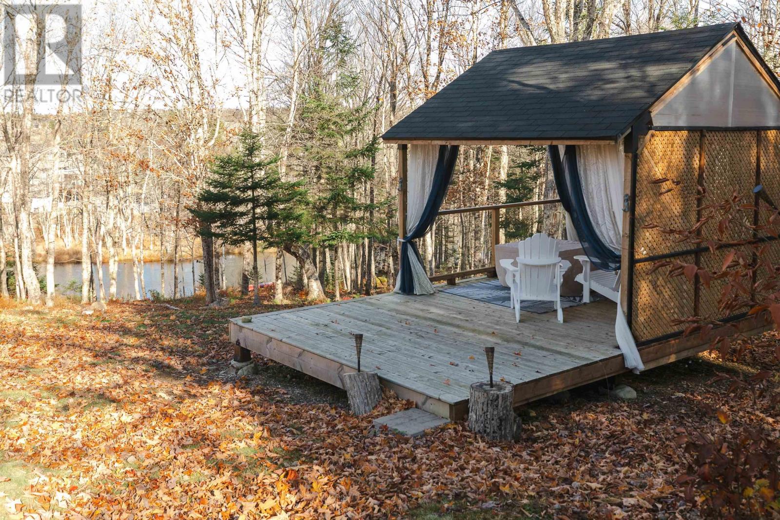 Property 44 of 50 of 390 Gleneagles Drive