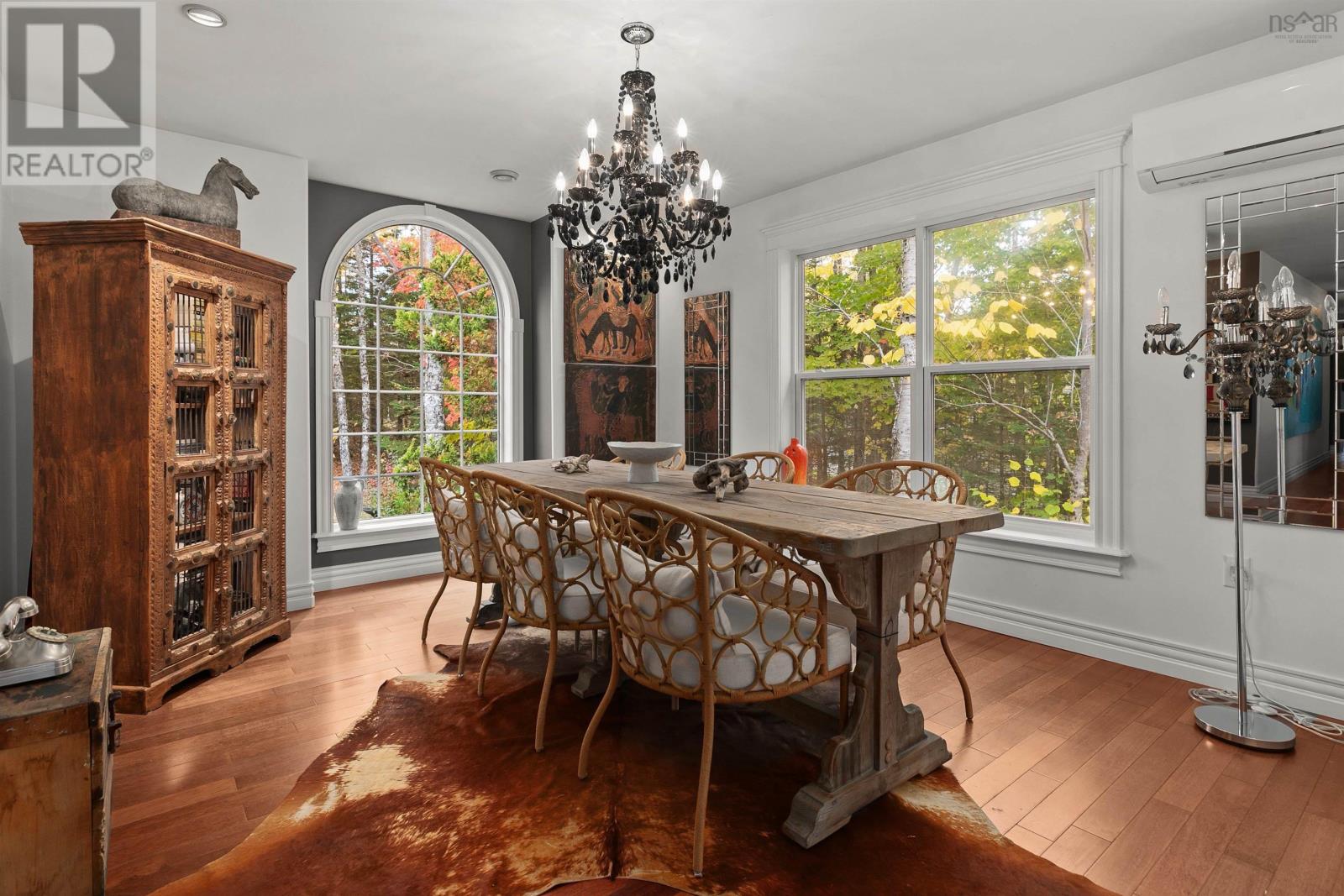 Property 8 of 50 of 390 Gleneagles Drive