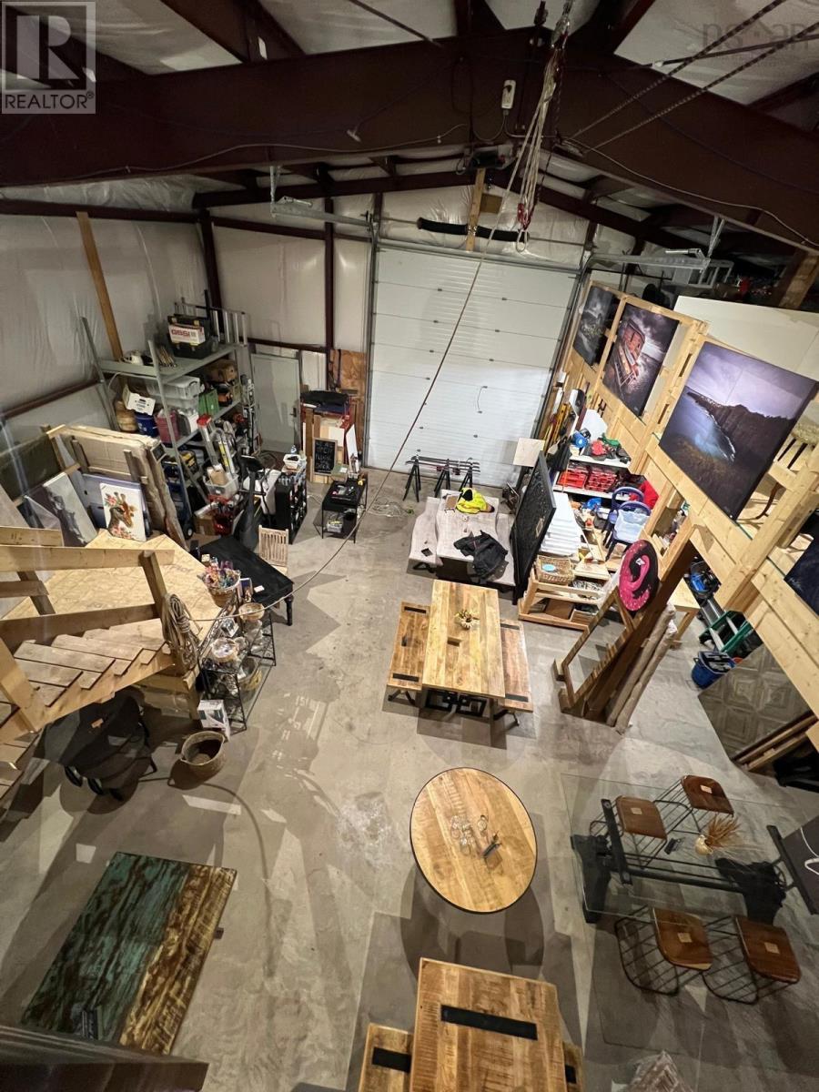 Property 38 of 44 of 9409 Highway 215