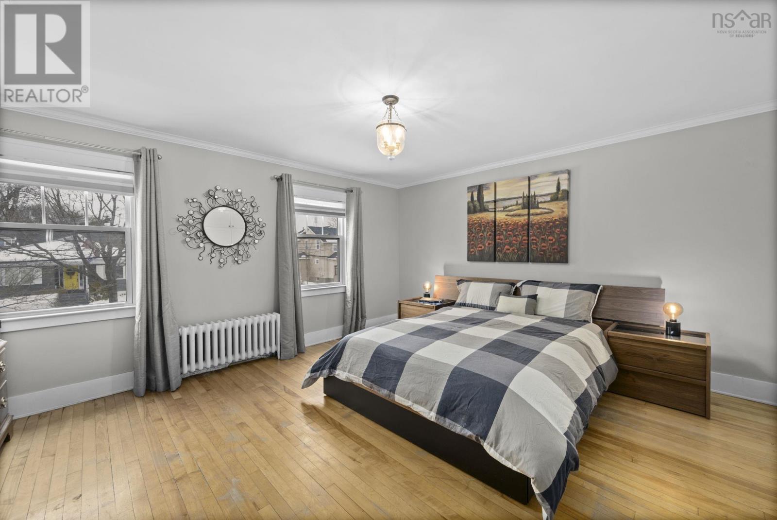 Property 13 of 44 of 3181 Hemlock Street