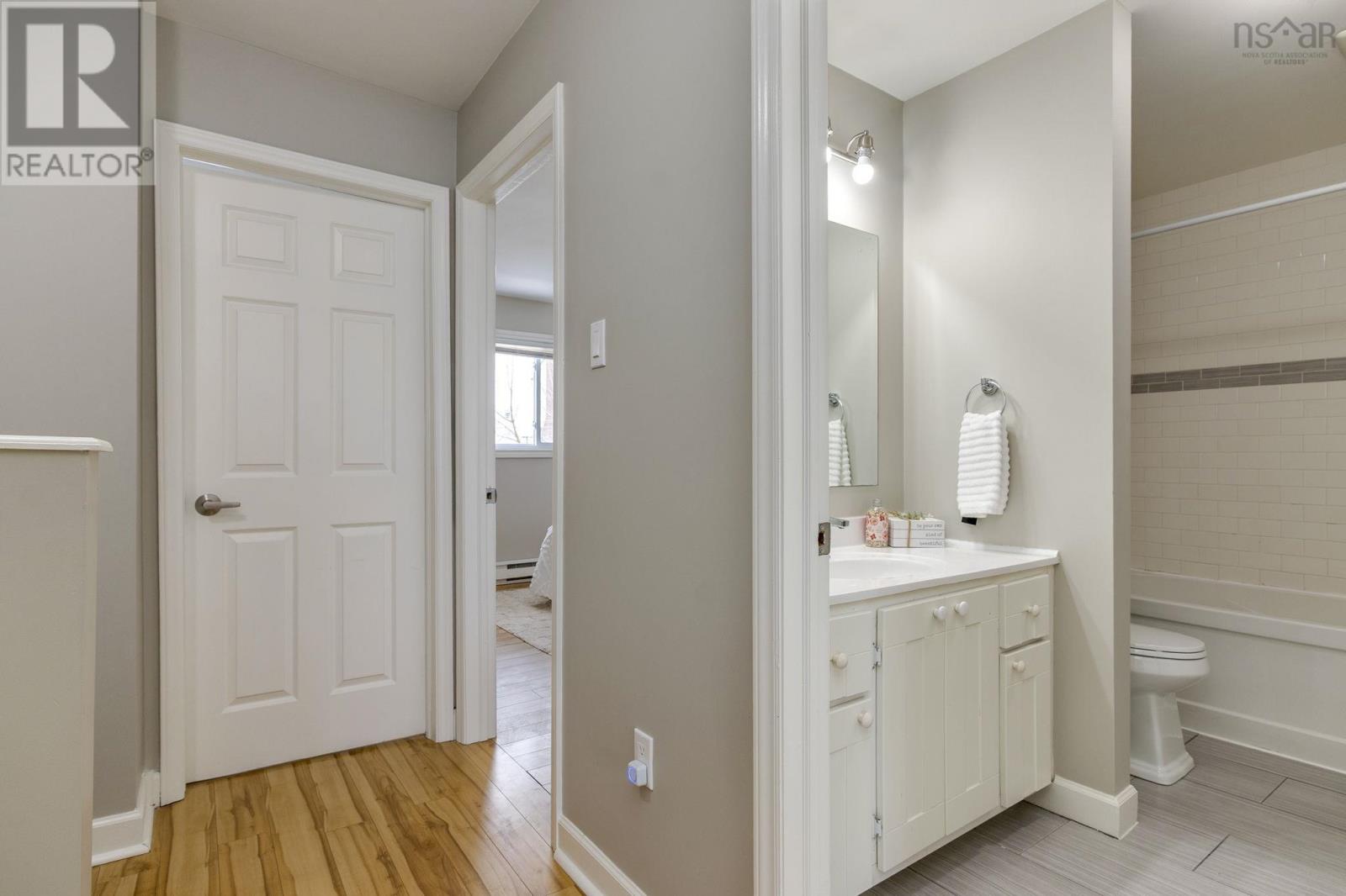 Property 22 of 42 of 1 3361 Ashton Lane