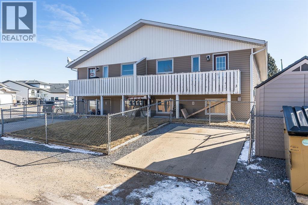 21 Hobbs Way NE - Photo 3 of 37, Medicine Hat, Alberta