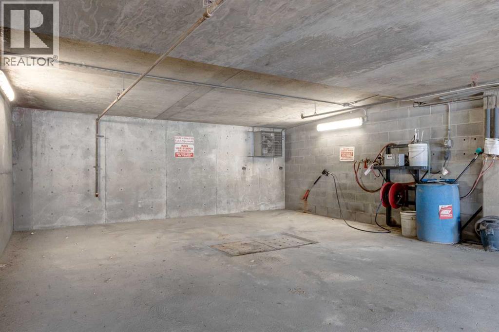 Single Family House for Sale in   Kensington Road NW West Hillhurst Calgary 