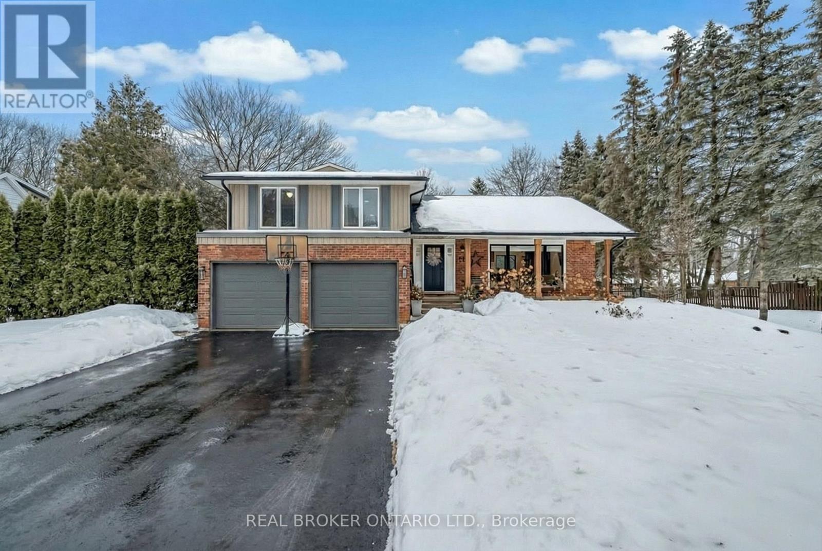16 BANNISDALE WAY - Photo 2 of 49, Hamilton (Carlisle), Ontario