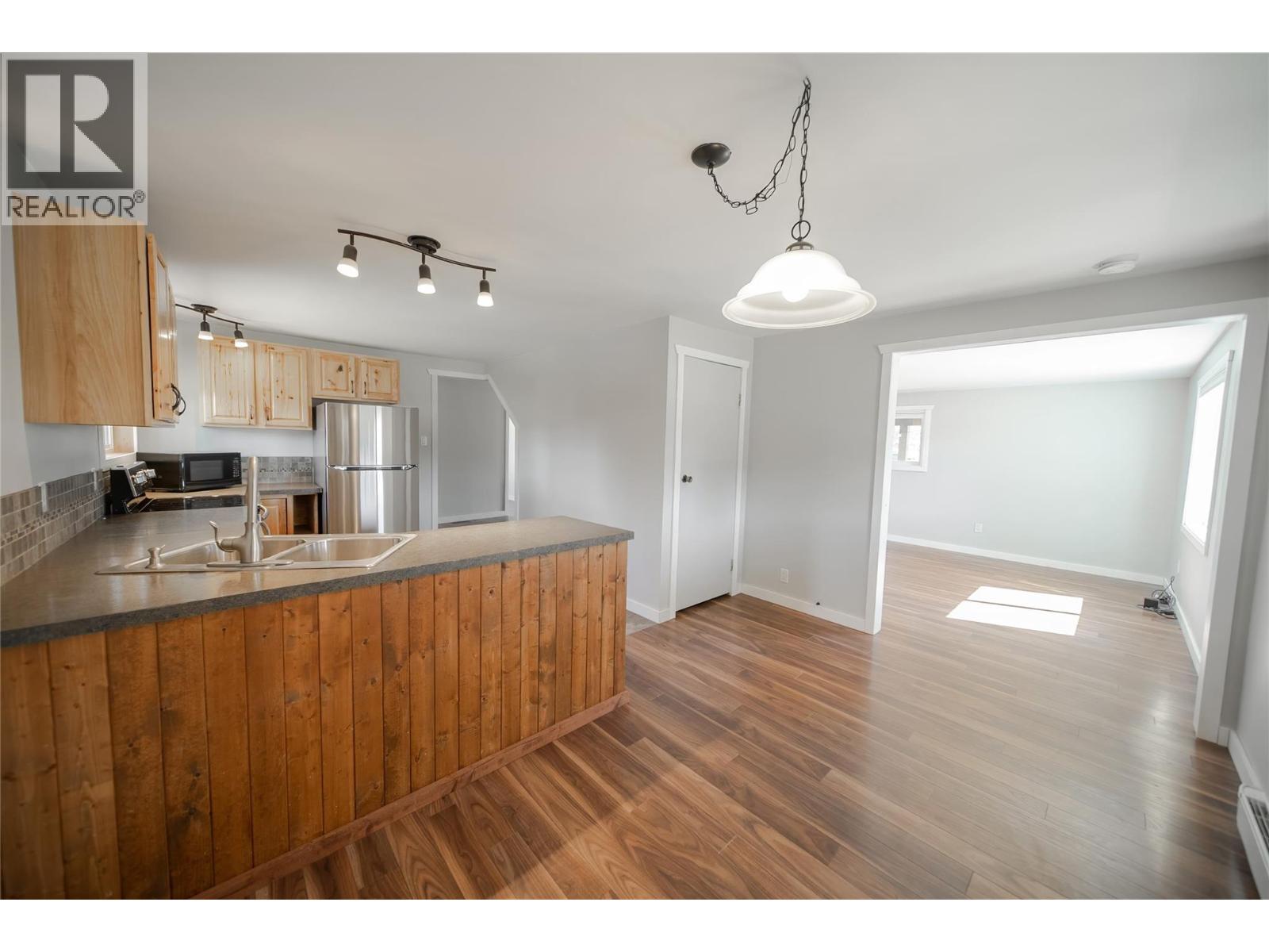 505 Chief David Road, Baynes Lake