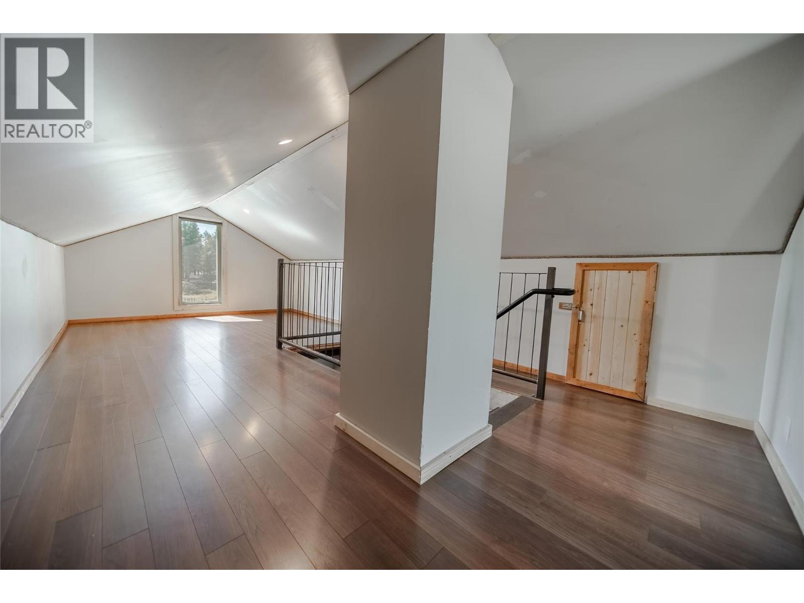 505 Chief David Road, Baynes Lake