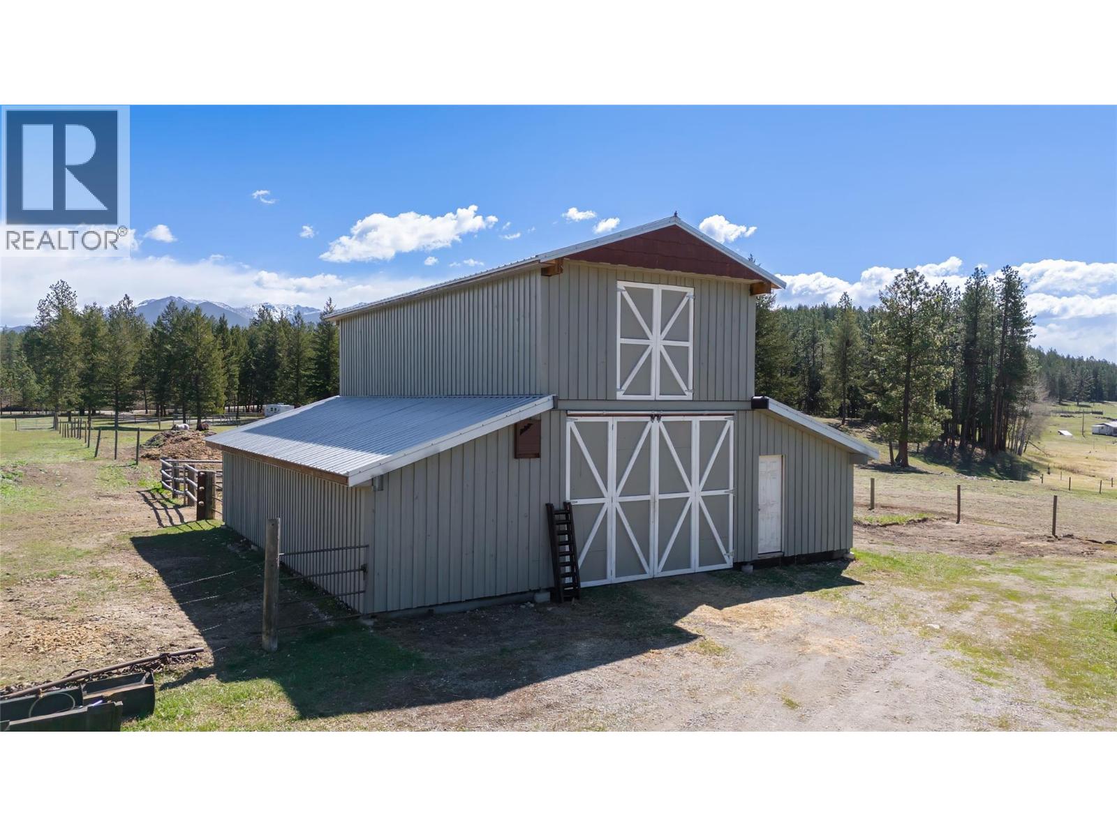 505 Chief David Road, Baynes Lake