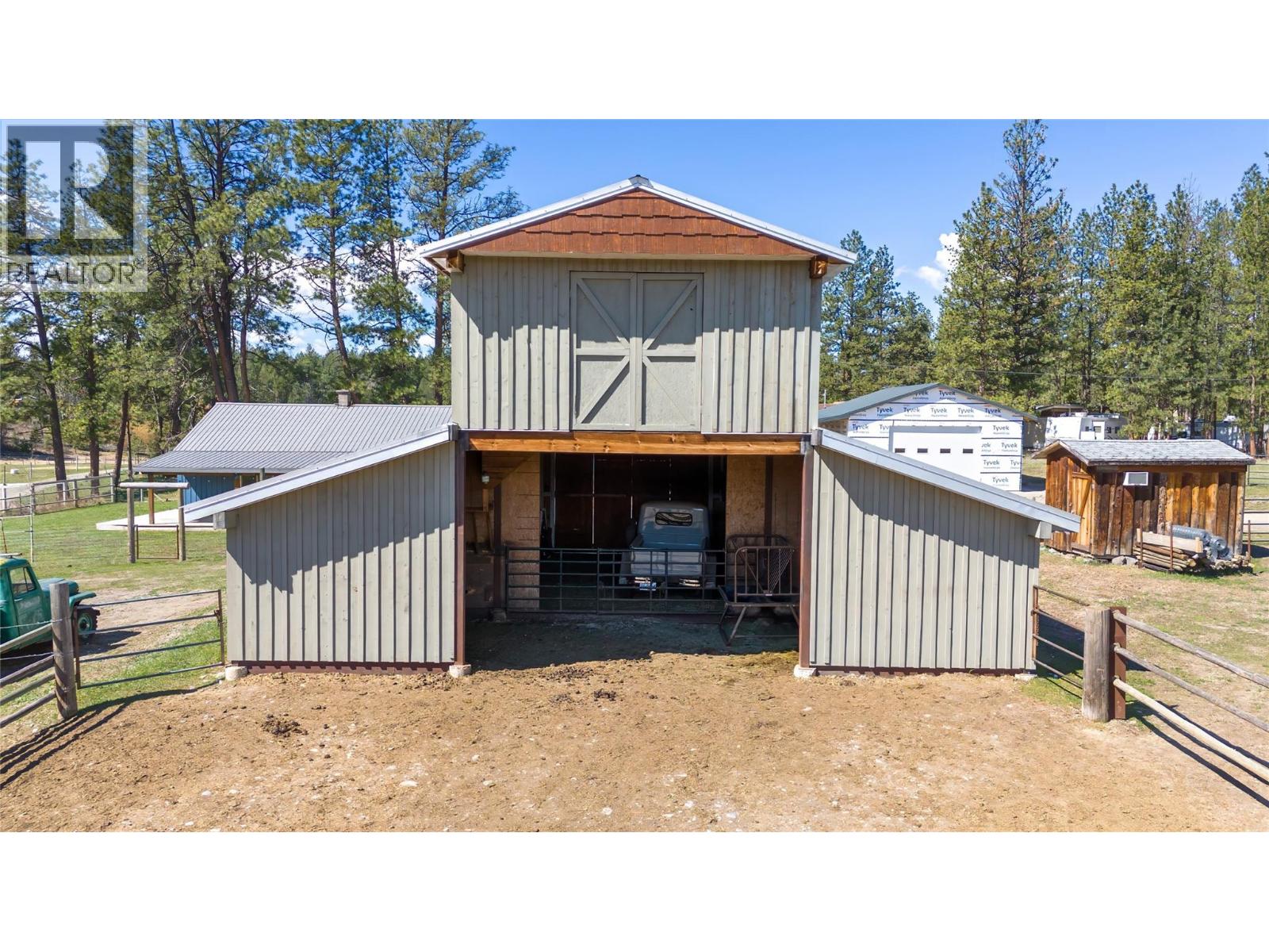 505 Chief David Road, Baynes Lake