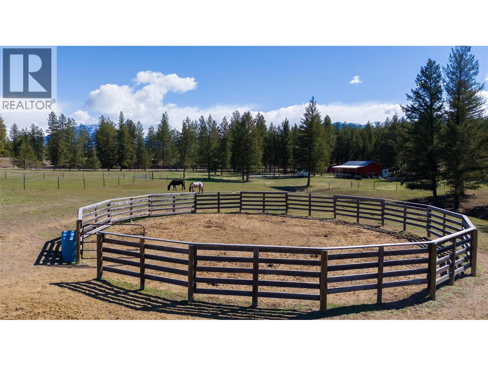 505 Chief David Road, Baynes Lake