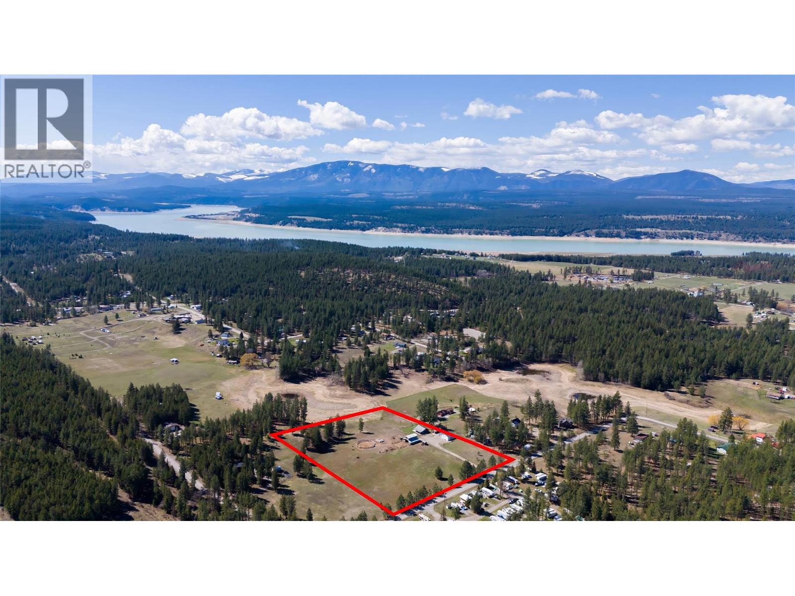 505 Chief David Road, Baynes Lake