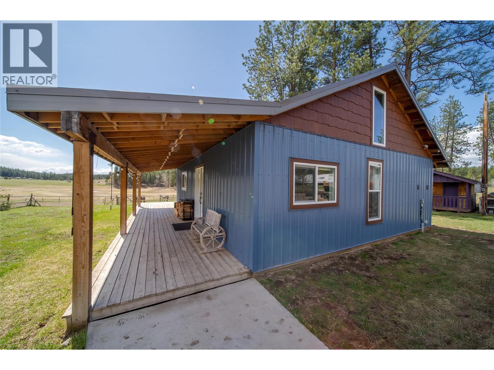 505 Chief David Road, Baynes Lake