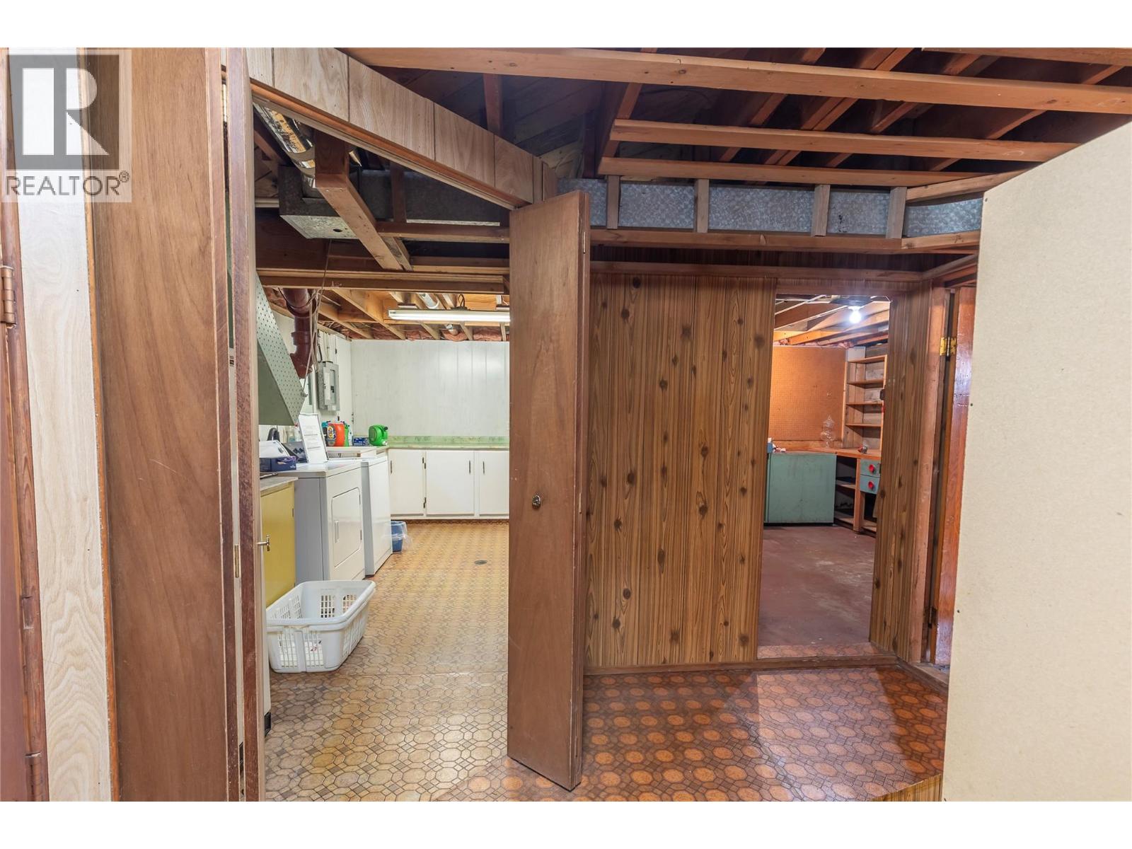 4402 20 Street - 38