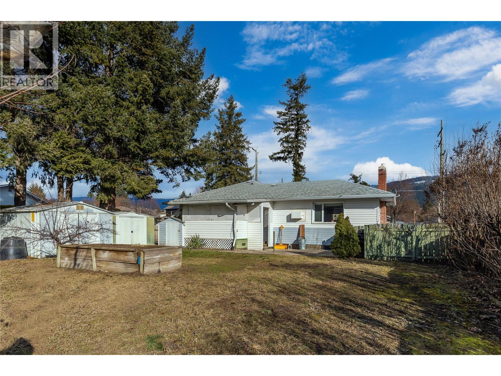 4402 20 Street - 4