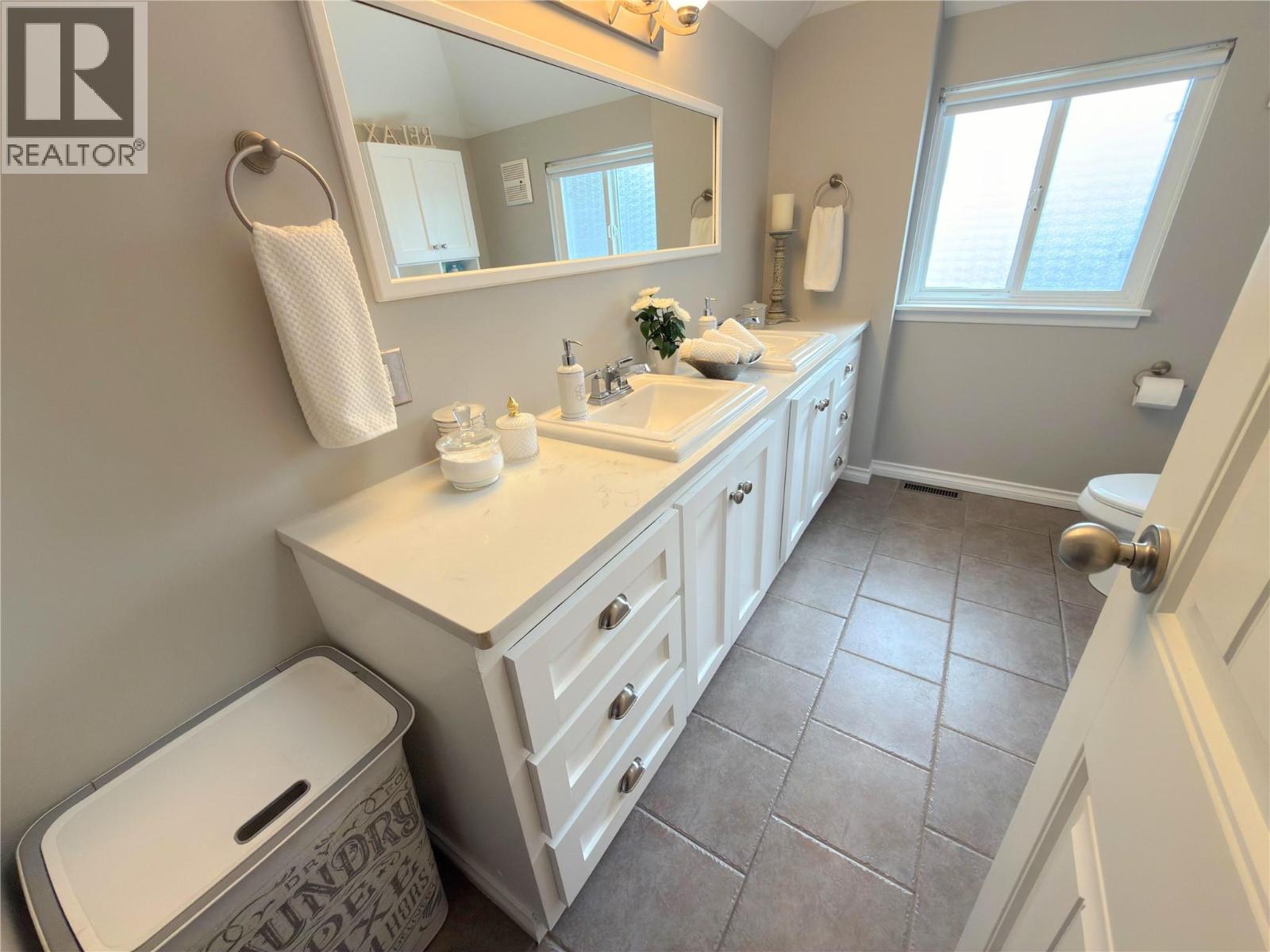 240 Warren Street, Princeton