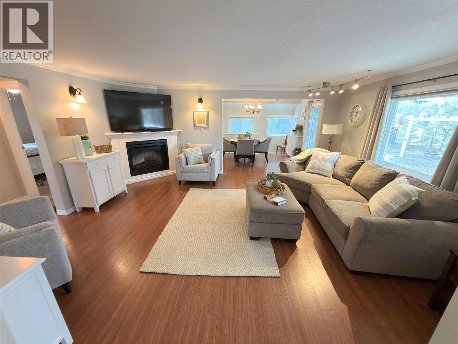 240 Warren Street, Princeton