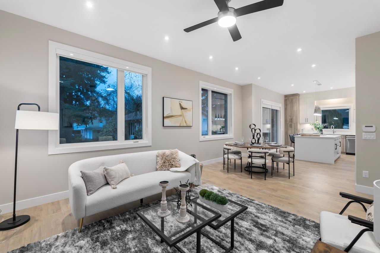 7 32775 MARSHALL Road - main photo